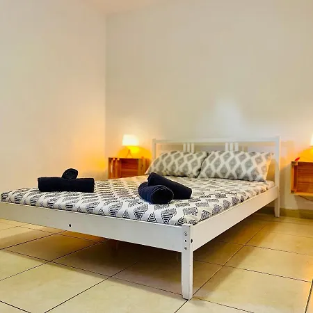 Apartamento La Calzada Apartment